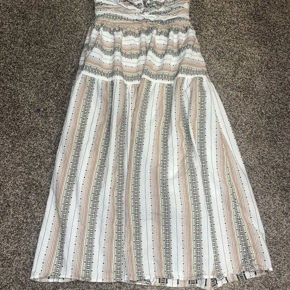 dRA los angeles Dresses & Skirts - dRA Los Angeles midi dress with halter neckline in size medium